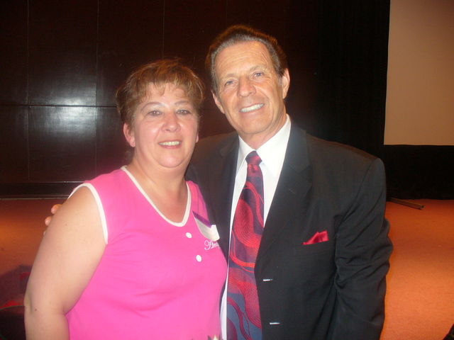 Maria Teresa Jimenez G
con el Dr. Gary Young